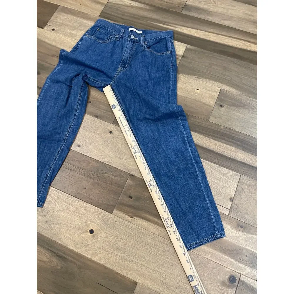 Levi’s 80s Mom Jeans Size 31 High Rise Medium Wash Vintage Straight Tapered Leg